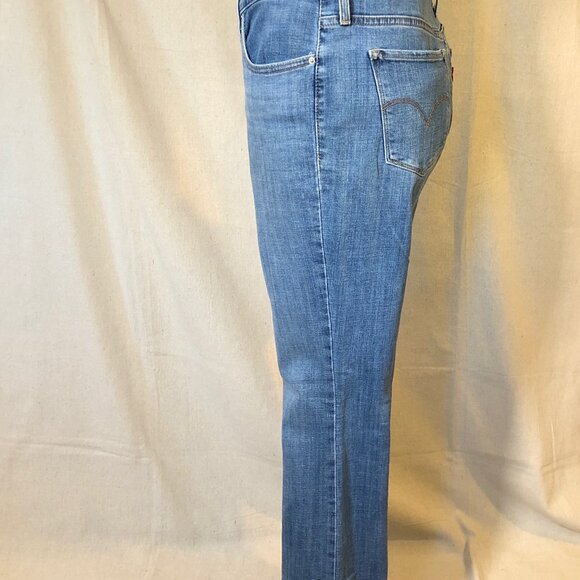 Levi's 315 Shaping Bootcut Jean 31 - Picture 9 of 10